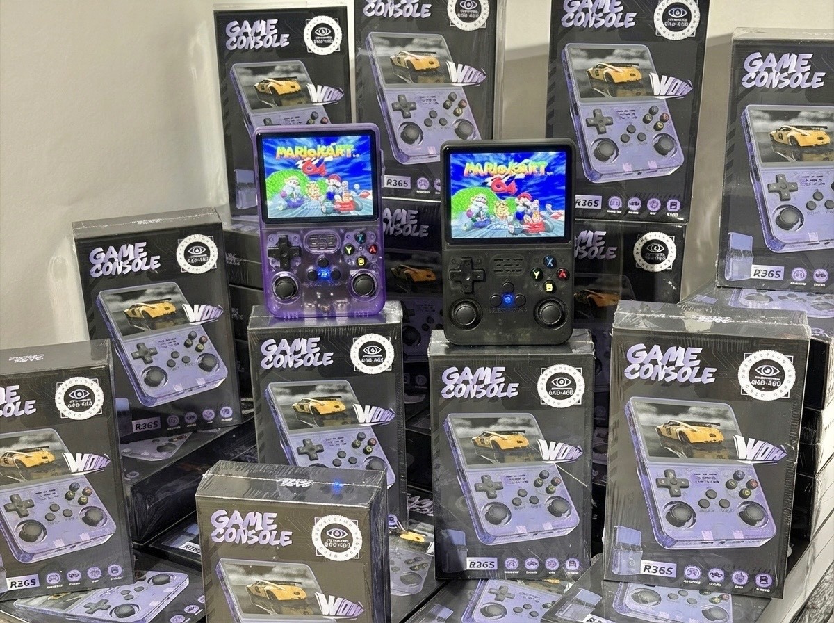 R36s Retro Handheld Premium Gaming Console with 21,000 Top-Tier Video Games