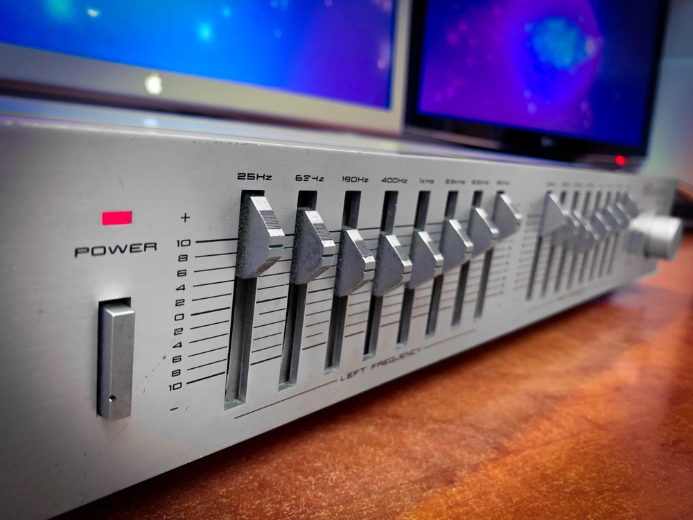 AKAI EA-G40 🌈RaRe🌈 Vintage Stereo Equalizer