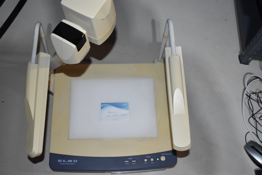 Elmo EV-4400AF Visual Presenter Zoom Overhead Document Camera BROKEN NOT WORKING