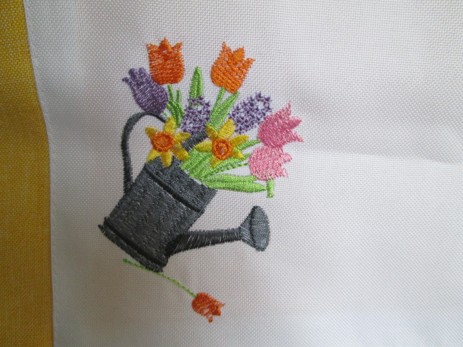 EASTER/ SPRING EMBROIDERED TABLE RUNNER 72" x 16" Charles Gallen IRELAND