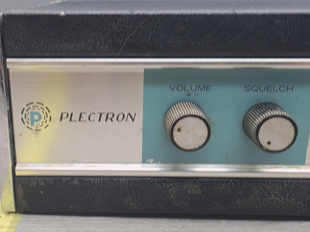 Plectron Transistor FM Radio Receiver