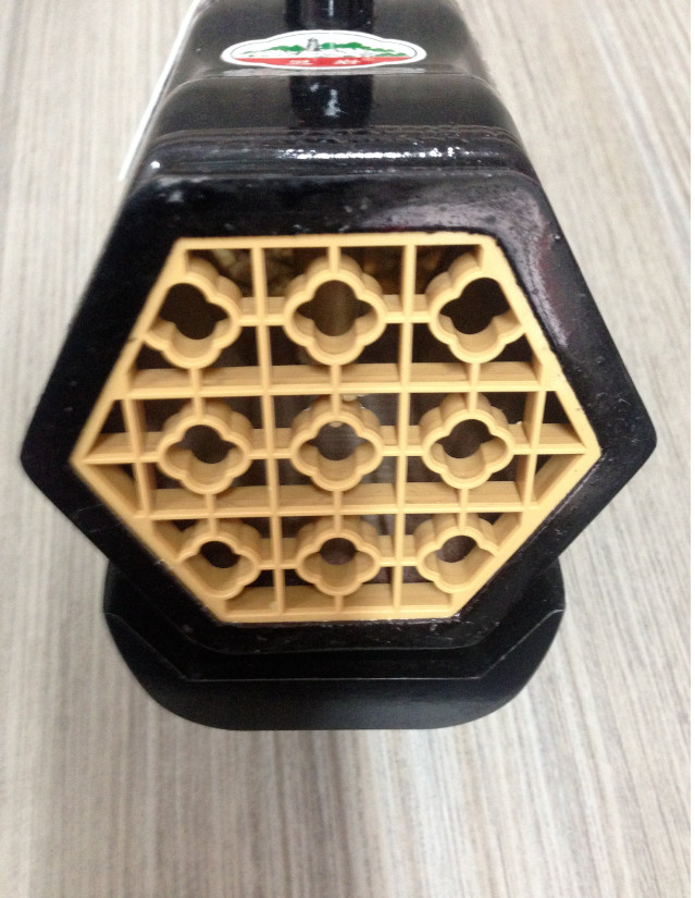 Erhu, Chinese 2-stringed Fiddle, Solid Timber Body,Neck+ Foam Case, Extra String