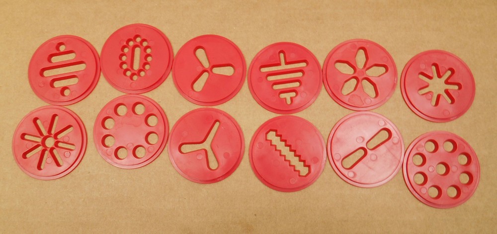 Wilton cookie press & 12 red discs