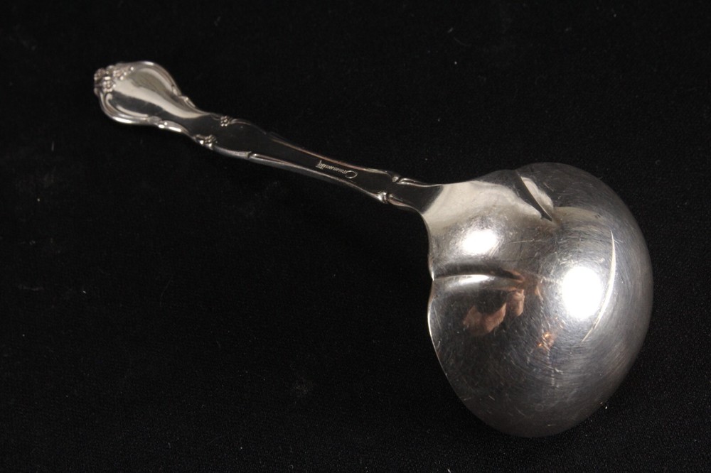 Oneida Community 'Affection' Pattern Gravy Ladle Silver Plated