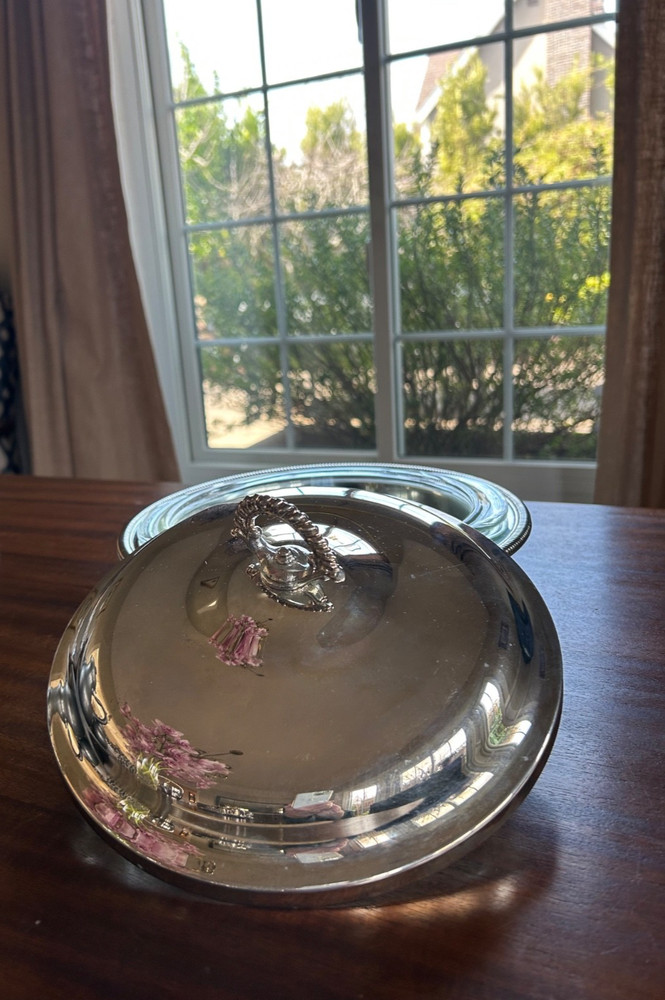 International Silver Vintage Silver Plate Covered Serving Dish with Pyrex Insert