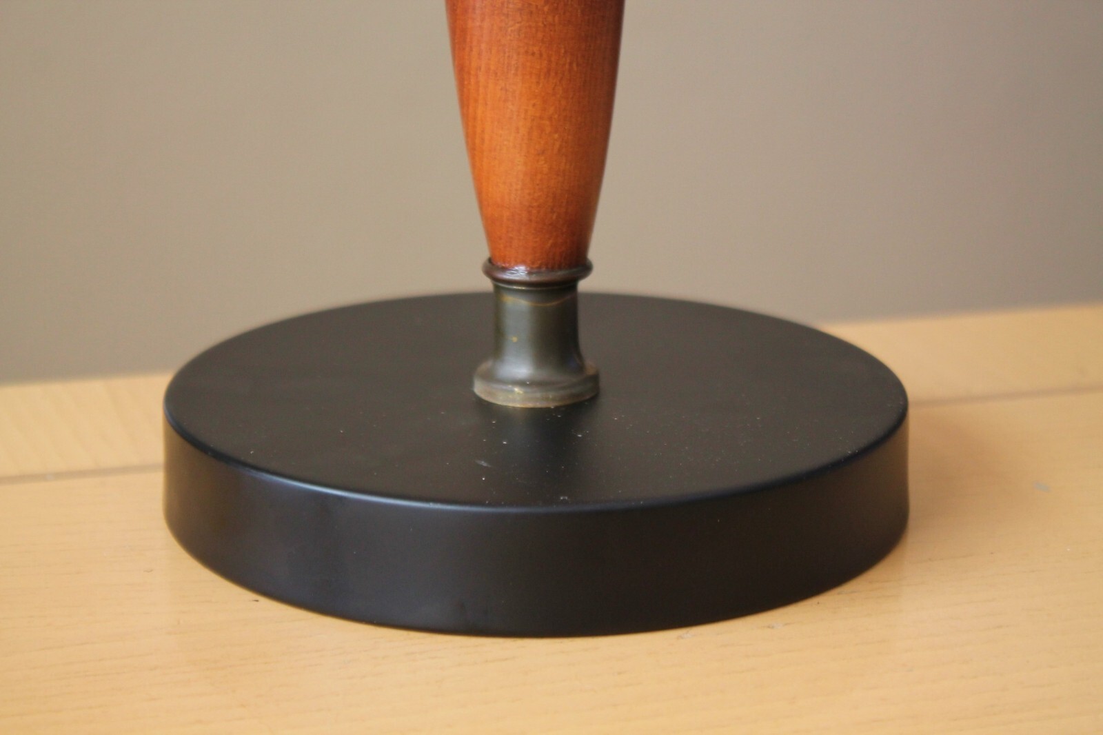 DREAMY! GERALD THURSTON TABLE LAMP! 50S LIGHTOLIER VTG MID CENTURY MODERN WALNUT