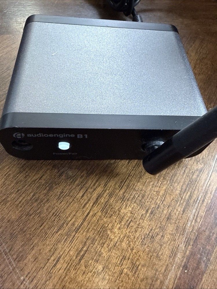 Audioengine B1 Bluetooth Music Receiver Adapter with aptX HD Audio