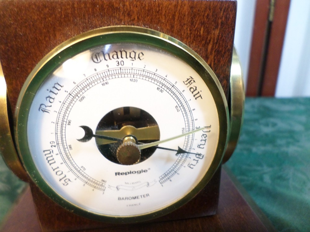 9" Replogle World Classic Series Globe w/Thermometer/Barometer/Hygrometer