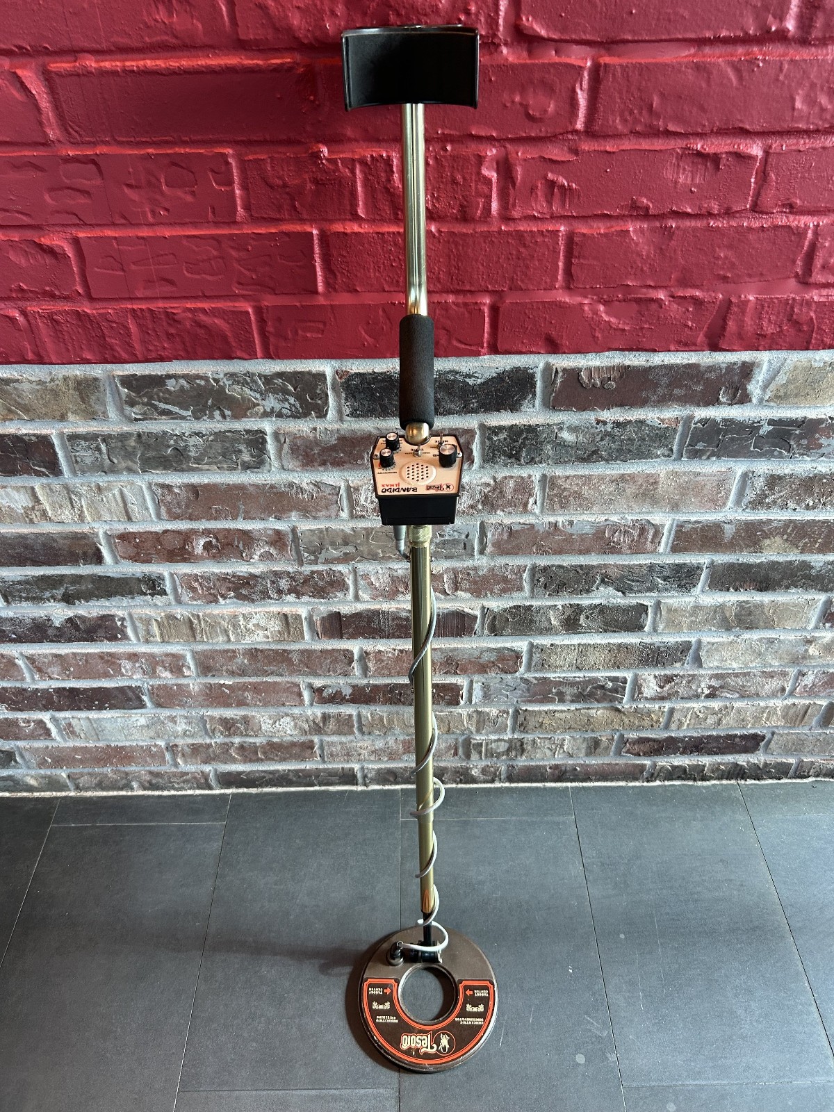 Tesoro BANDIDO uMAX (Bandido MicroMax) Metal Detector w/ 8" Coil, Manual -Nice!