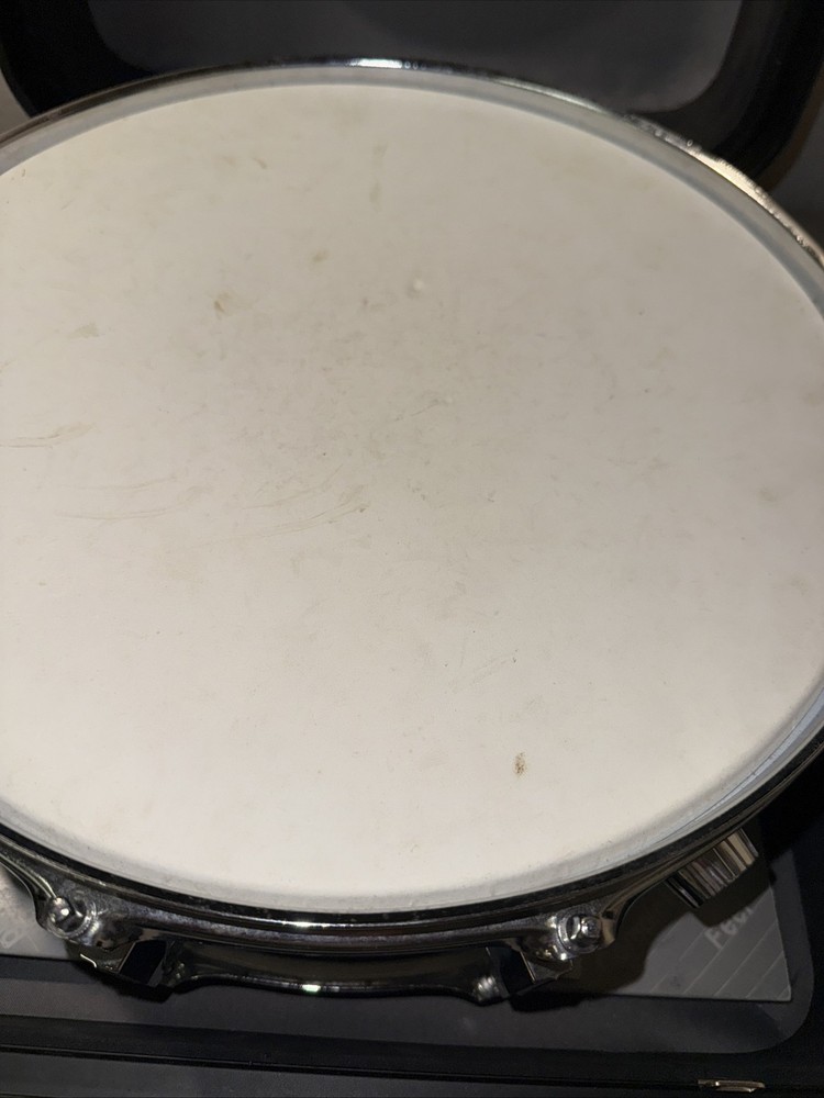 Snare Drum 14 x 6.5 with Case. READ DESCRIPTION.