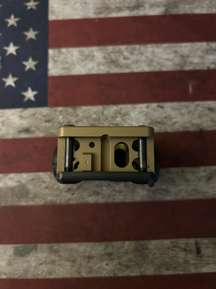 Aimpoint Duty RDS Red Dot w/ Unity Mount