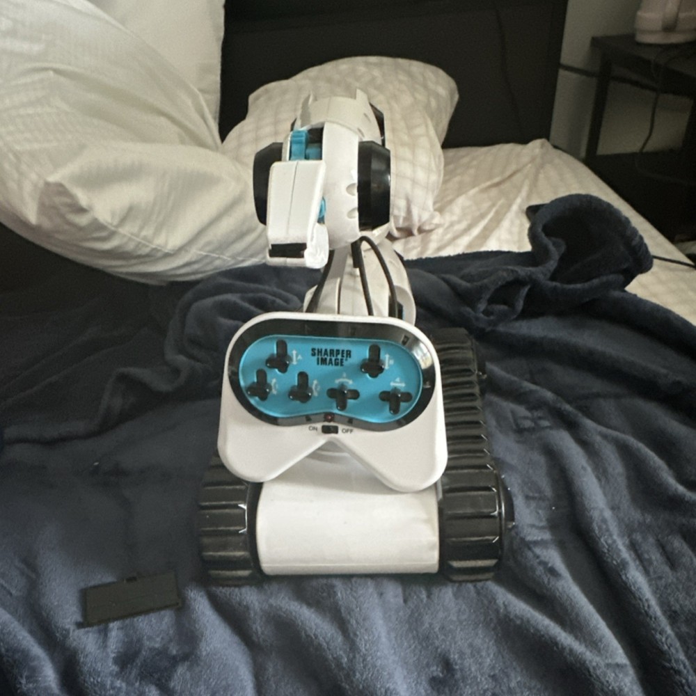 Sharper Image Tracked Robot Arm Toy Open Box Untested White Black Blue