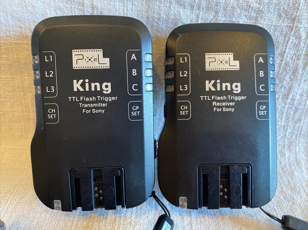 Pixel King Wireless TTL Flash Trigger Transmitter & Receiver, Nice