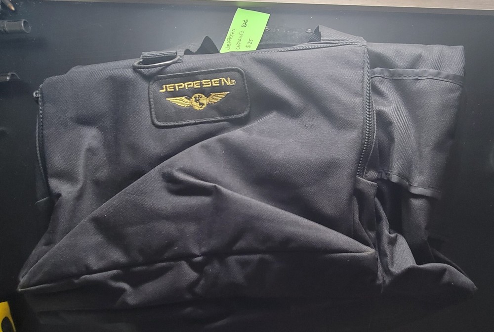 JEPPSEN CAPTAINS FLIGHT BAG