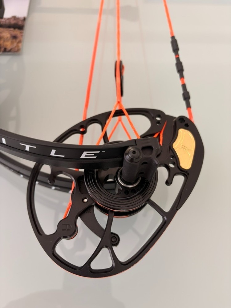 mathews title 40 compound bow