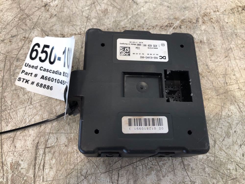 2018 Freightliner Cascadia Cab Module A6601045002 (650-10388)