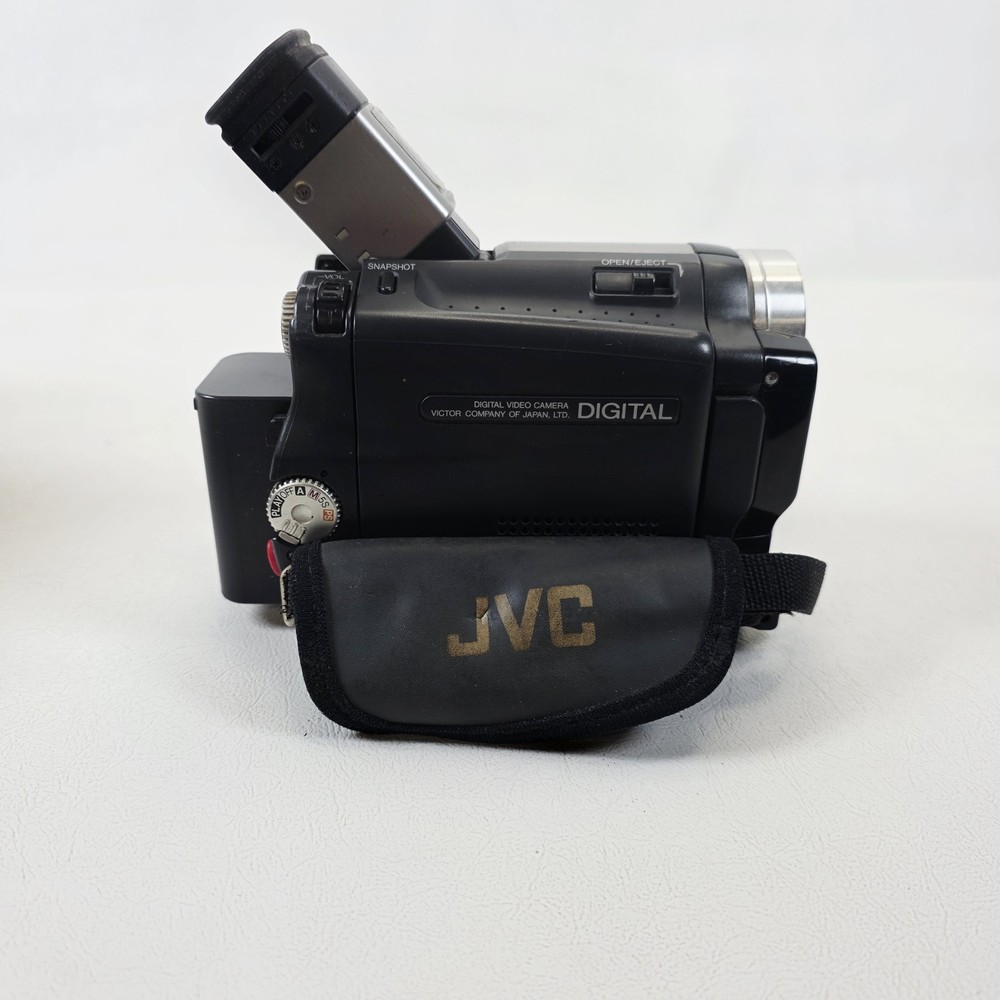 JVC GR-DVL9500E Digital Video Camera *UNTESTED*