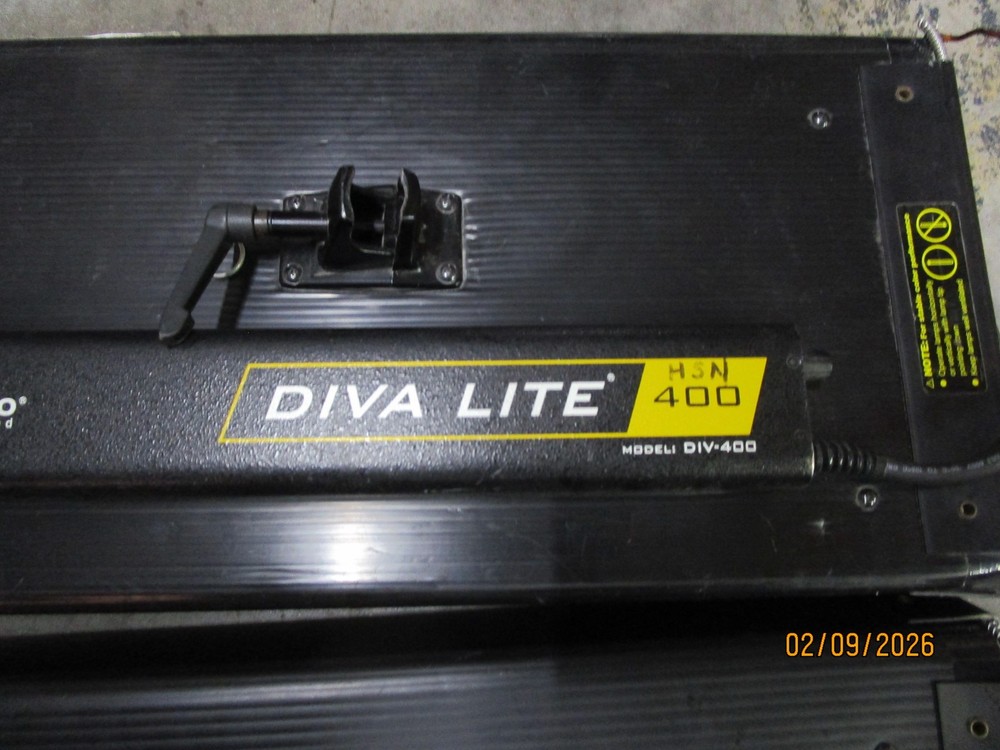 2 Kino Flo DIV400 & 401 DIVA LITE