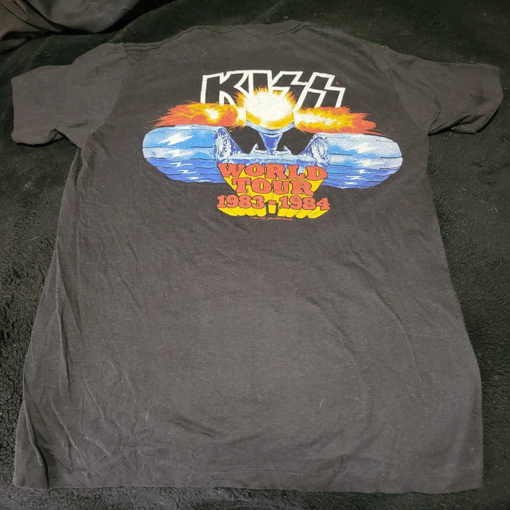 KISS 1983 Lick It Up Tour T-shirt Medium Ex Condition