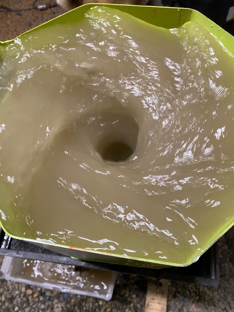 gold cube classifier from Whispering River. Fast and easy way to classify.