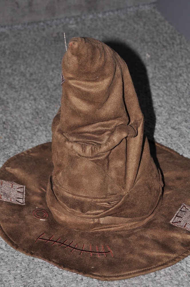 Harry Potter Talking Sorting Hat - Wizarding World - Fully Working