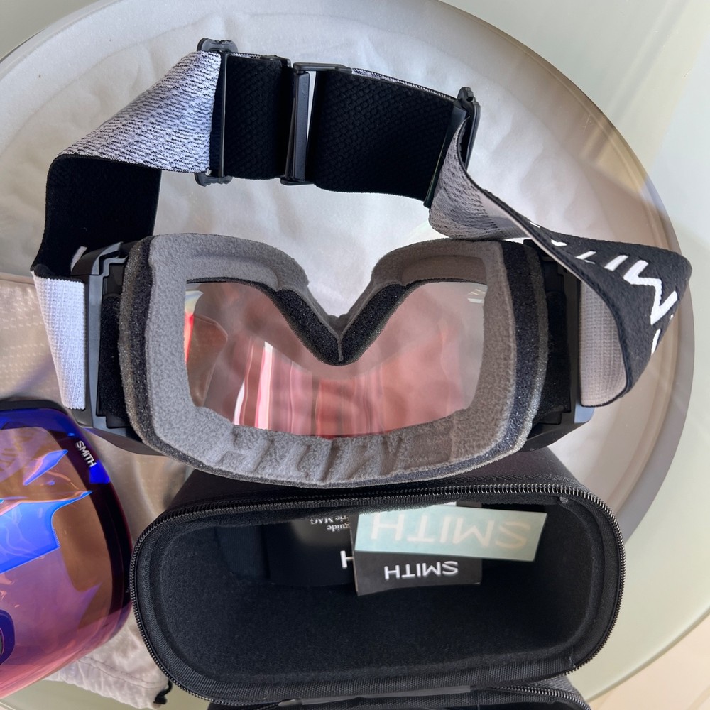 SMITH 4D Chromapop, Photochromic, Red Mirror, Storm Rose Flash GOGGLE
