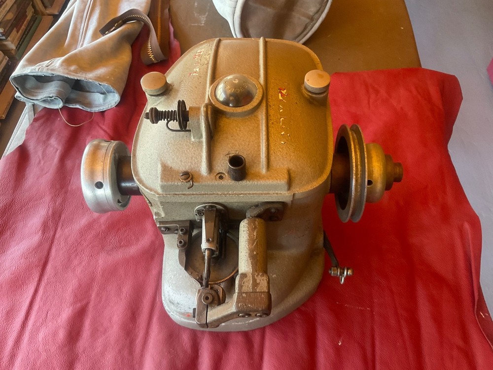 Strobel KL-141 fur sewing machine