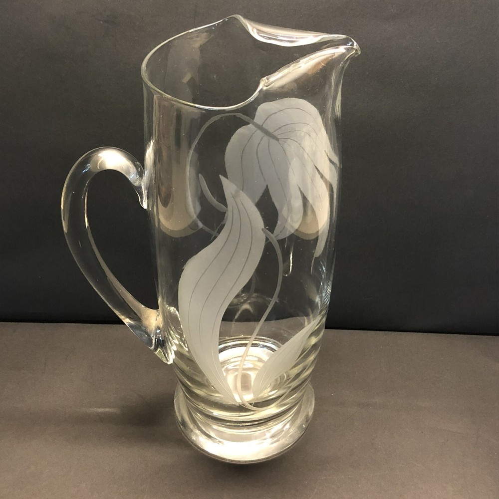 McBride CAMEO 32 Ounce Pitcher GREAT CONDITION