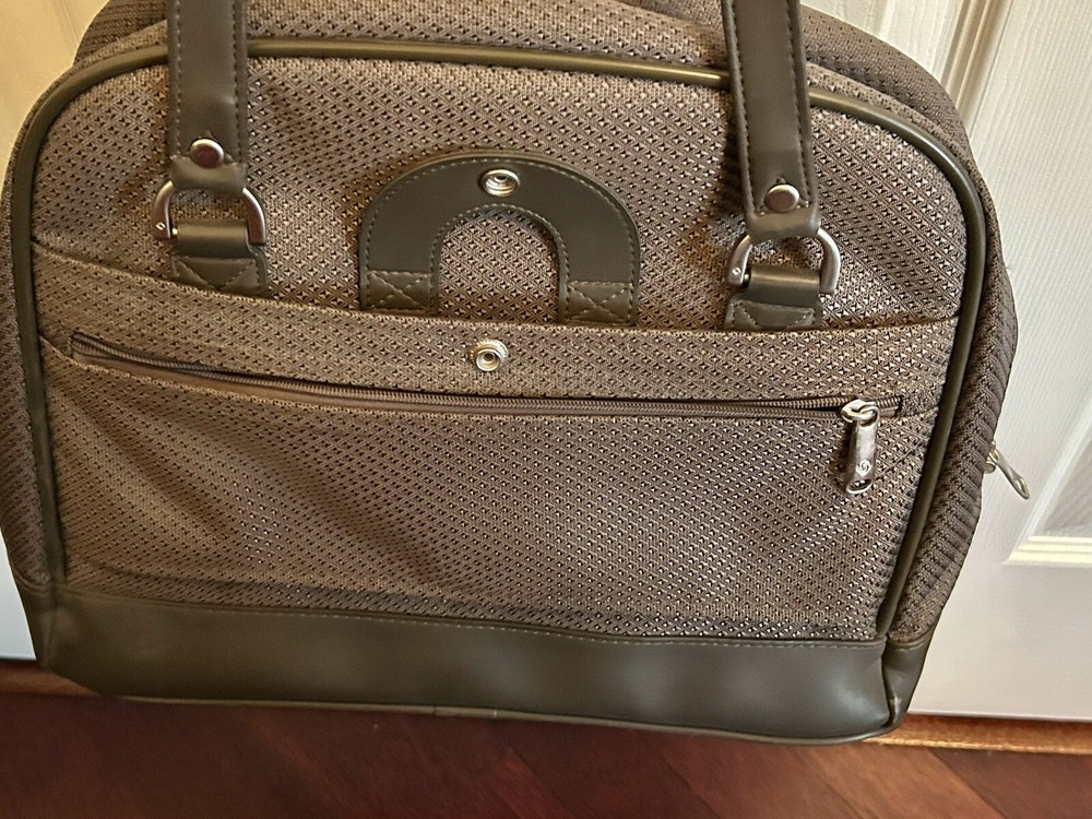 Samsonite overnight/laptop shoulder bag