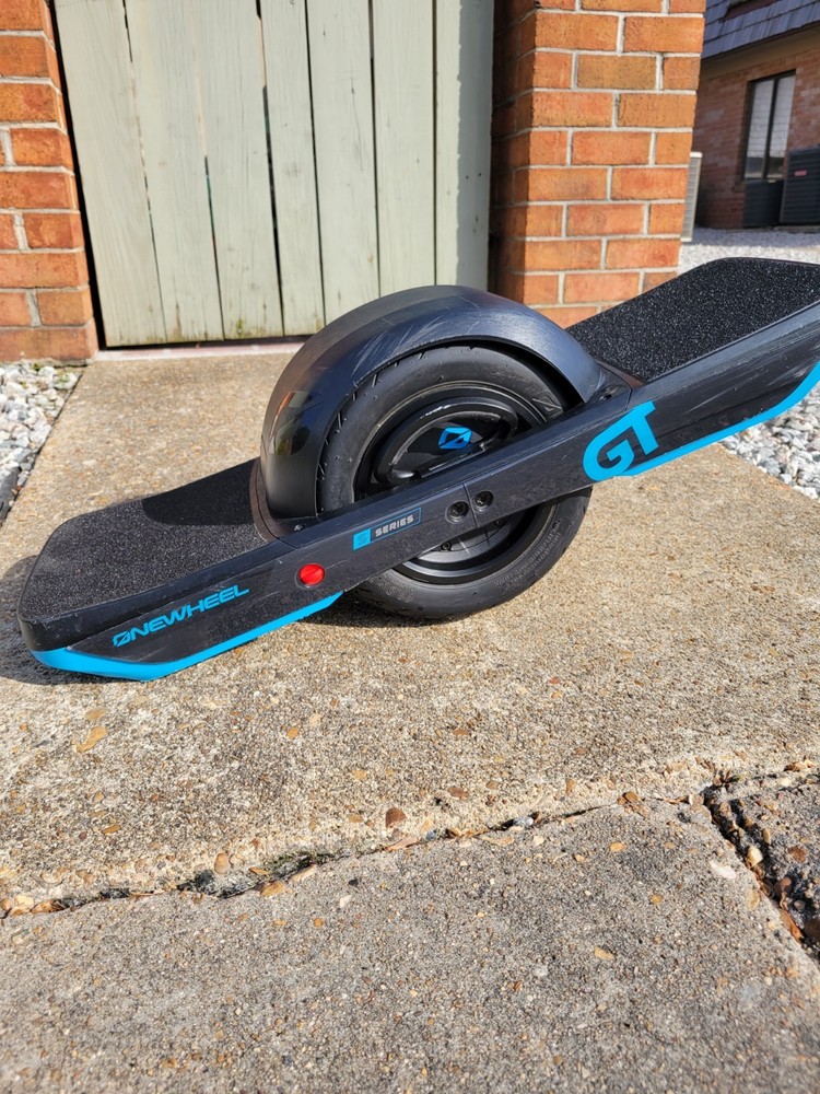 Onewheel GTS Series Summit Bundle
