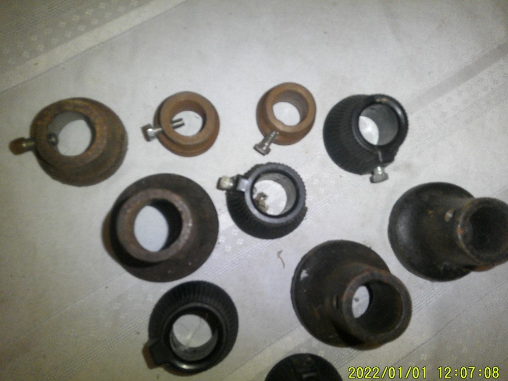 OLDER DUMBELLS WEIGHTS COLLARS MOST CAST IRON