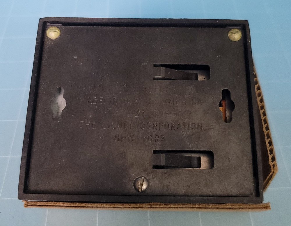 CB48: Postwar Lione No. 167 Whistle Controller - Original Box w/ Insert