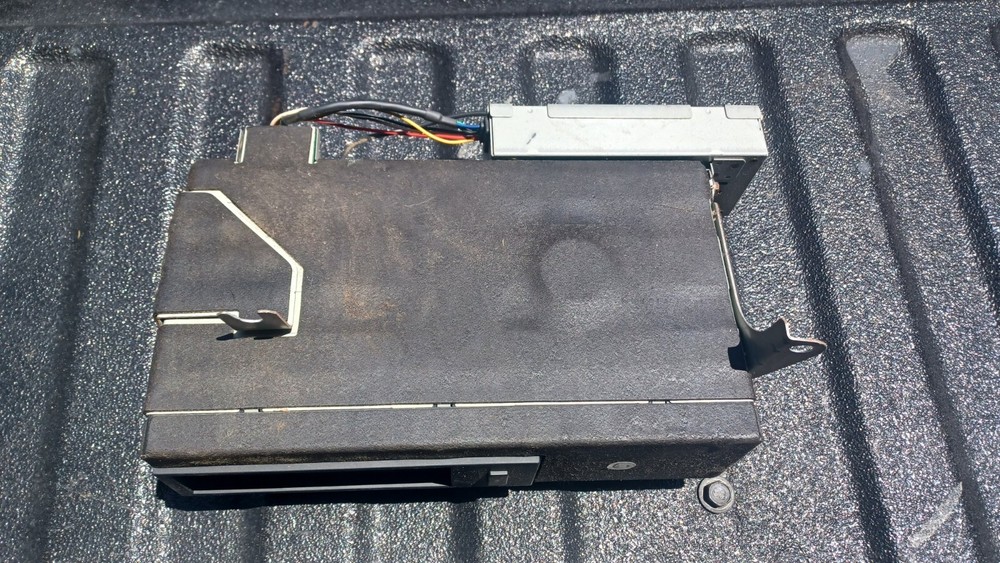 Lexus Ls400 OEM 6 Disc Cd Changer 86270-50100