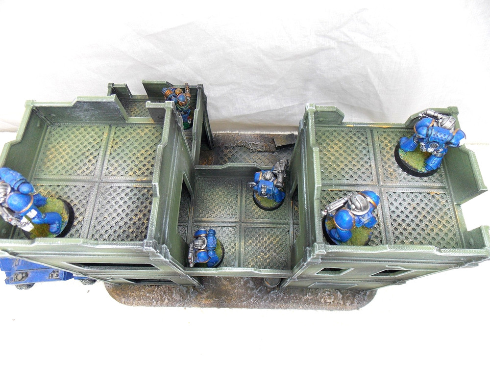 WARGAMING TERRAIN PAINTED BUILDING