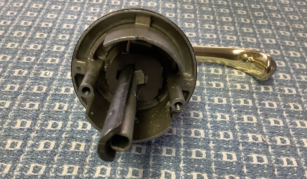 Kwikset Keyed Entry Lockset, One Key. Preowned.