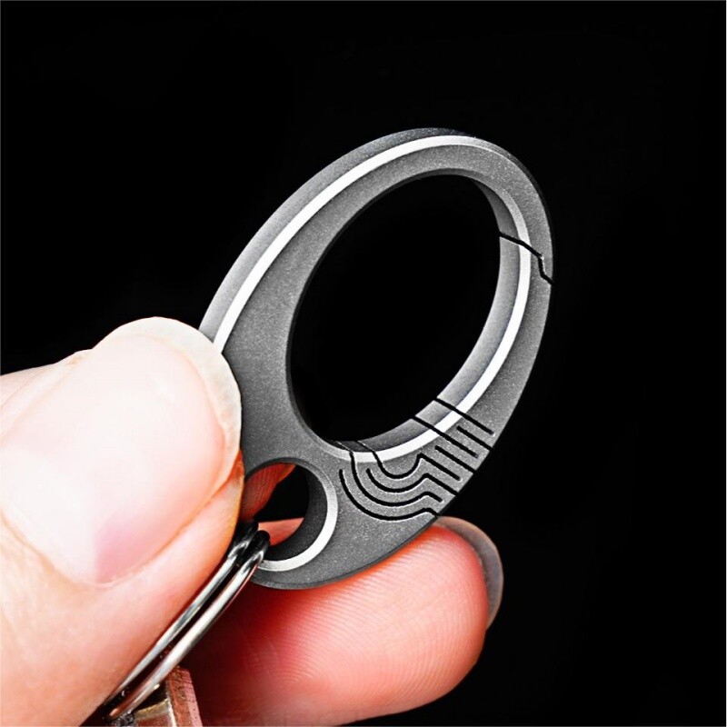 2PCS EDC Mini Titanium Carabiner Keychain Clip Quickly Release Key Chain Hook