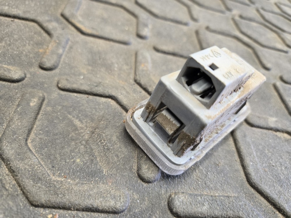 2001-2007 Toyota Sequoia DOOR PANEL CARD COURTESY LIGHT