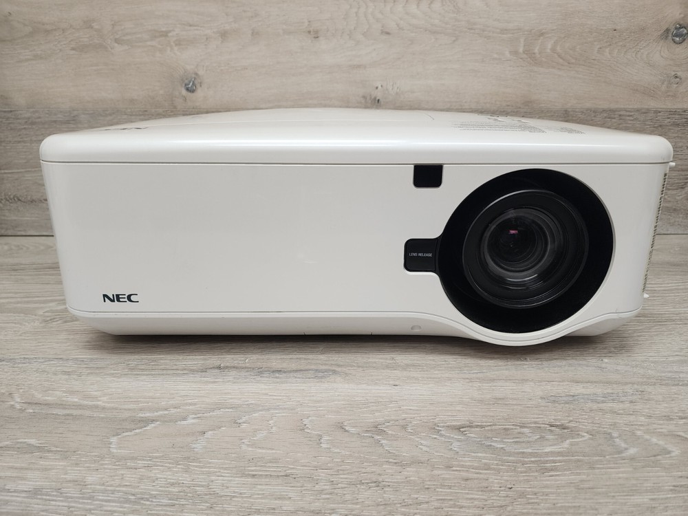 NEC NP4001 DLP HD Widescreen Projector Tested Working