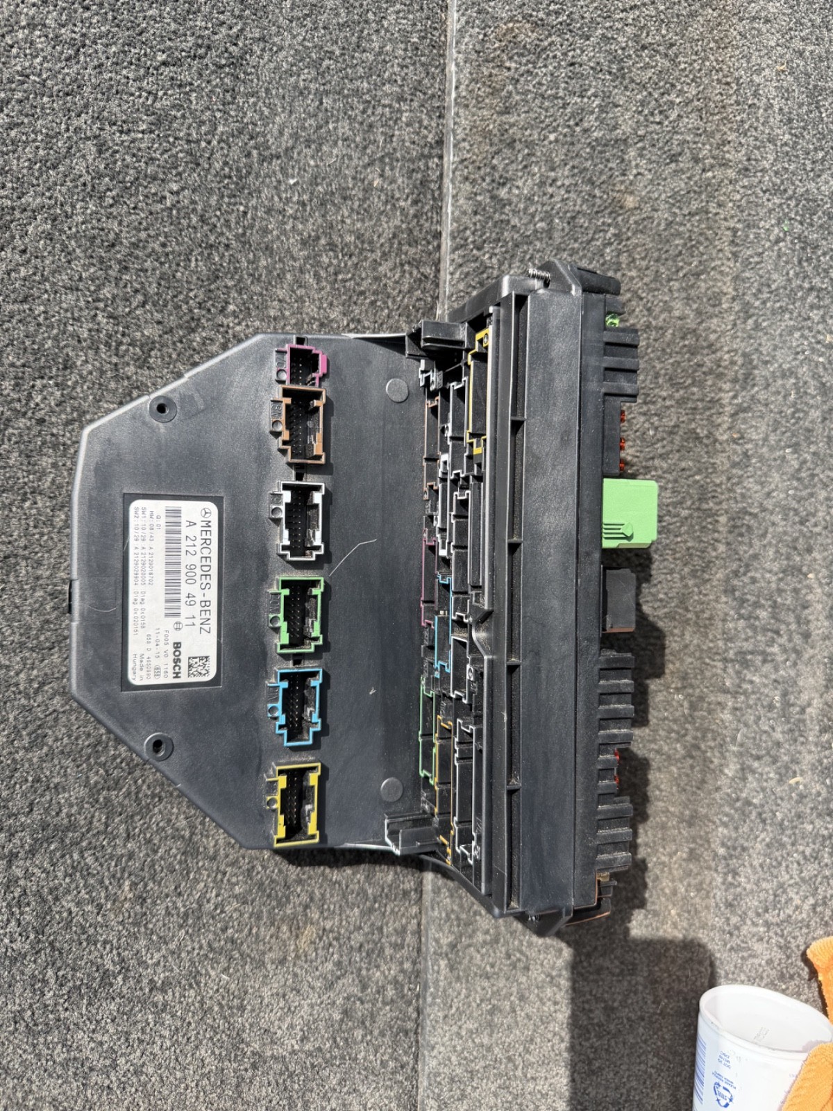 2010-2012 Mercedes-Benz E350 Front SAM Relay Fuse Box OEM 2129004911