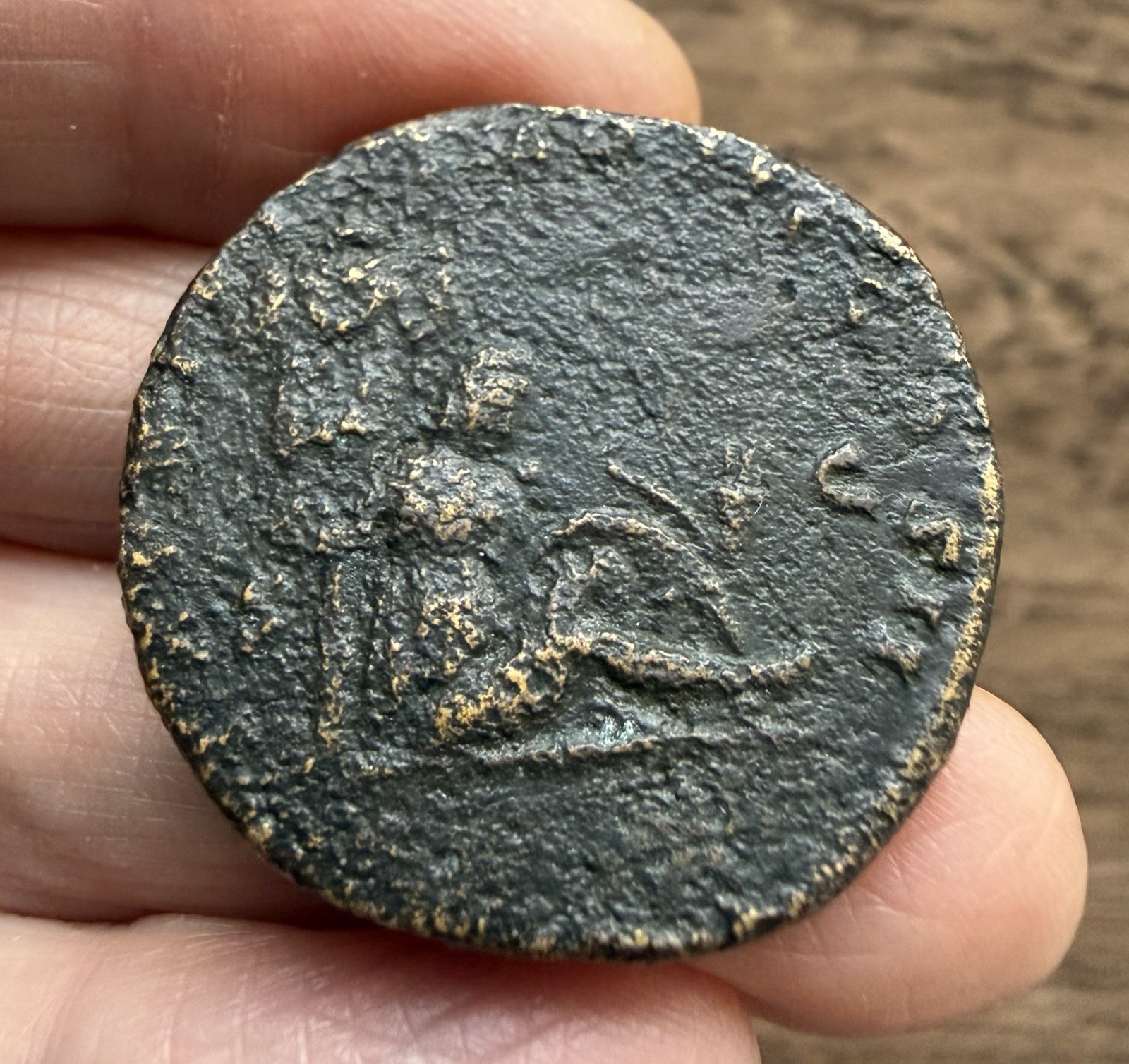 ROMAN. LUCIUS VERUS (161-169 A.D). BRASS SESTERTIUS.