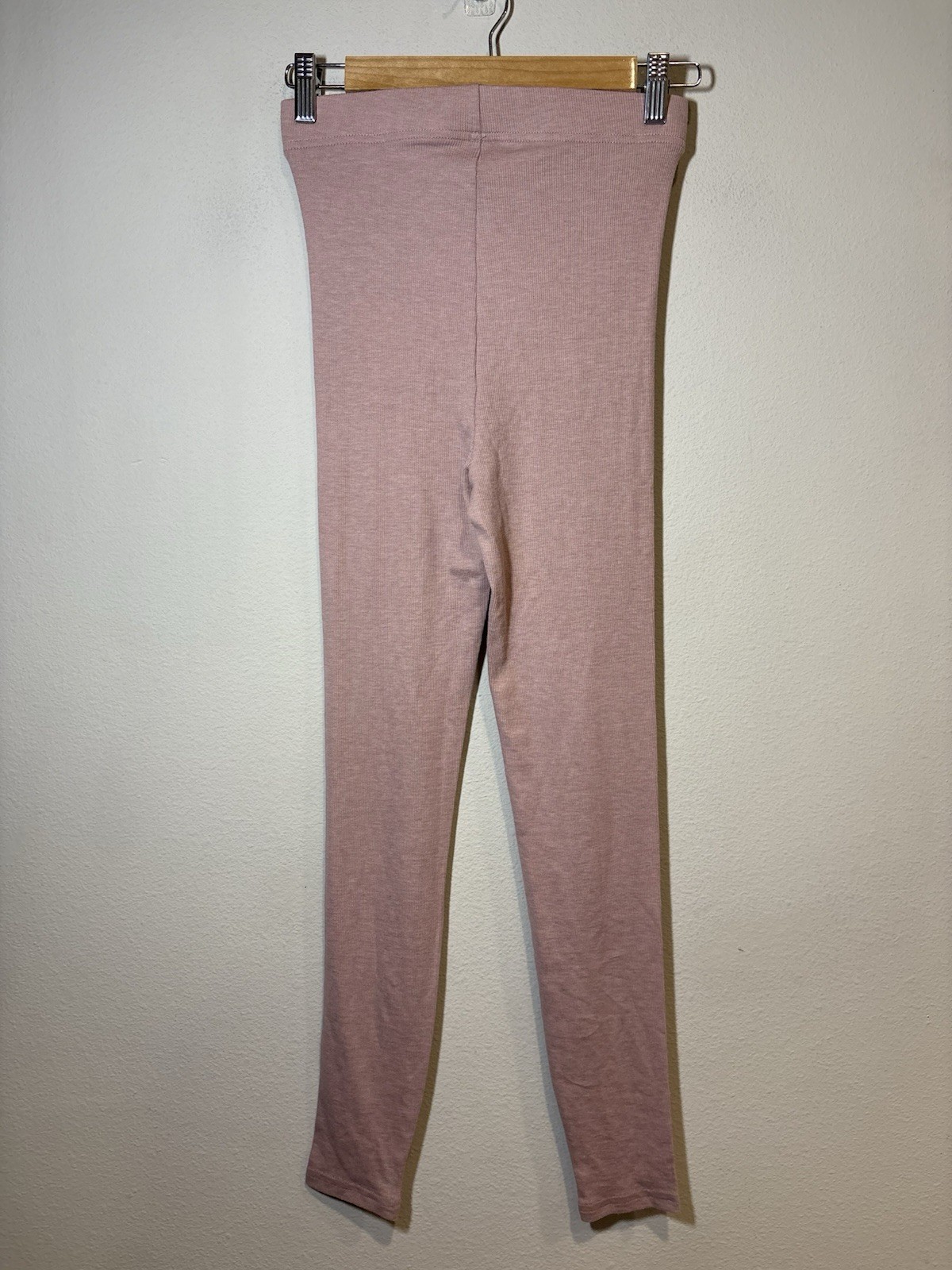 NWT Fabletics Women's Dusty Rose Seamless Low Waisted Regular Leggings Size M