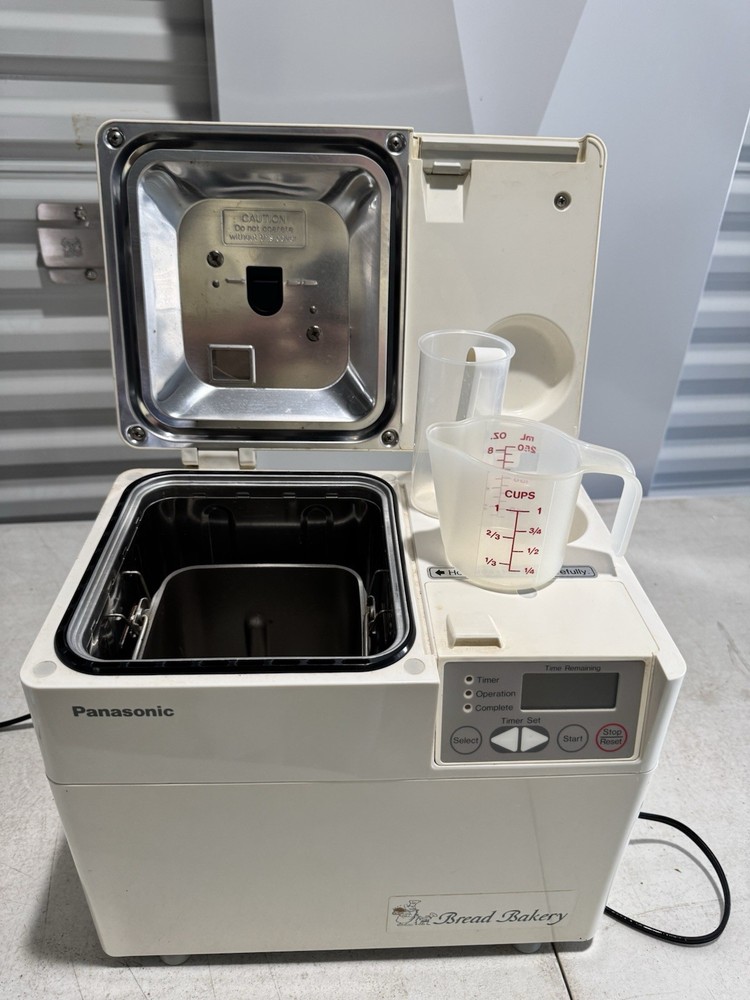 Panasonic SD-BT2P White Bread Bakery Automatic 1 Pound Bread Maker Machine japan
