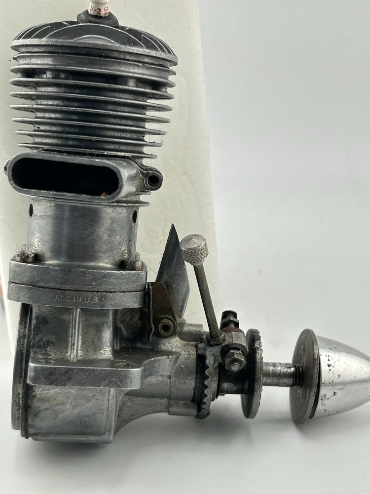 Vintage Super CYCLONE Dual plug Airplane Engine w/Compression