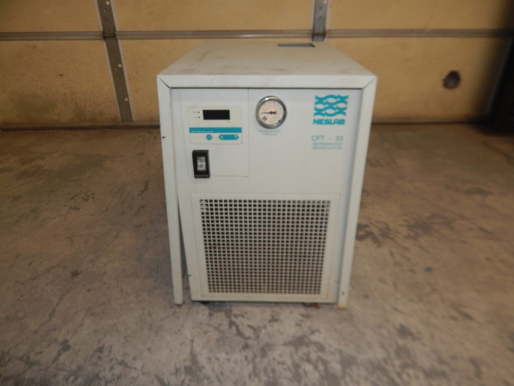 NESLAB CFT-33 REFRIGERATED RECIRCULATING CHILLER (#4575)