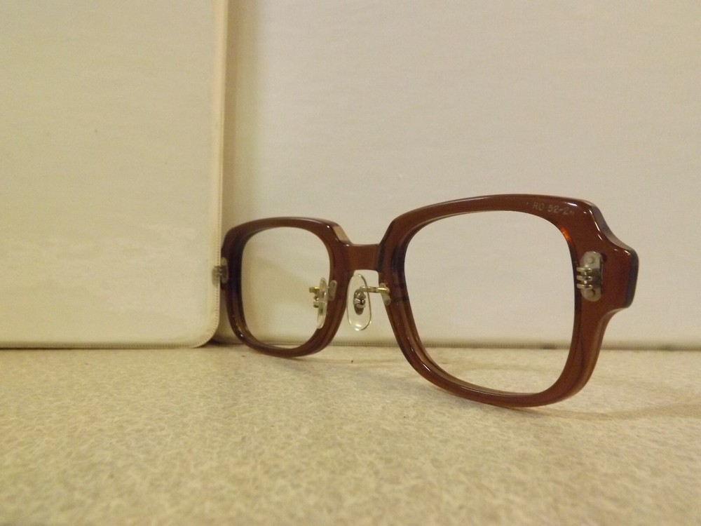 FRONT,SPECTACLE,CELLULOSE ACETATE,BROWN,ADJUSTABLE ROCKING NOSE PADS