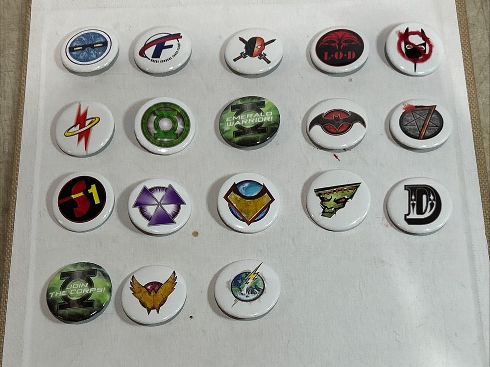 (18) DC Comics Flashpoint Promotional Pins