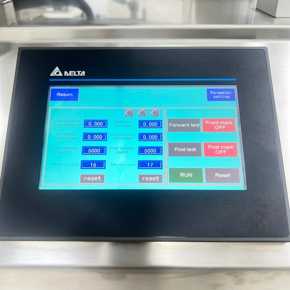 110V Double Sided Auto Desktop Labeling Machine for Square/Hexagonal Bottle etc