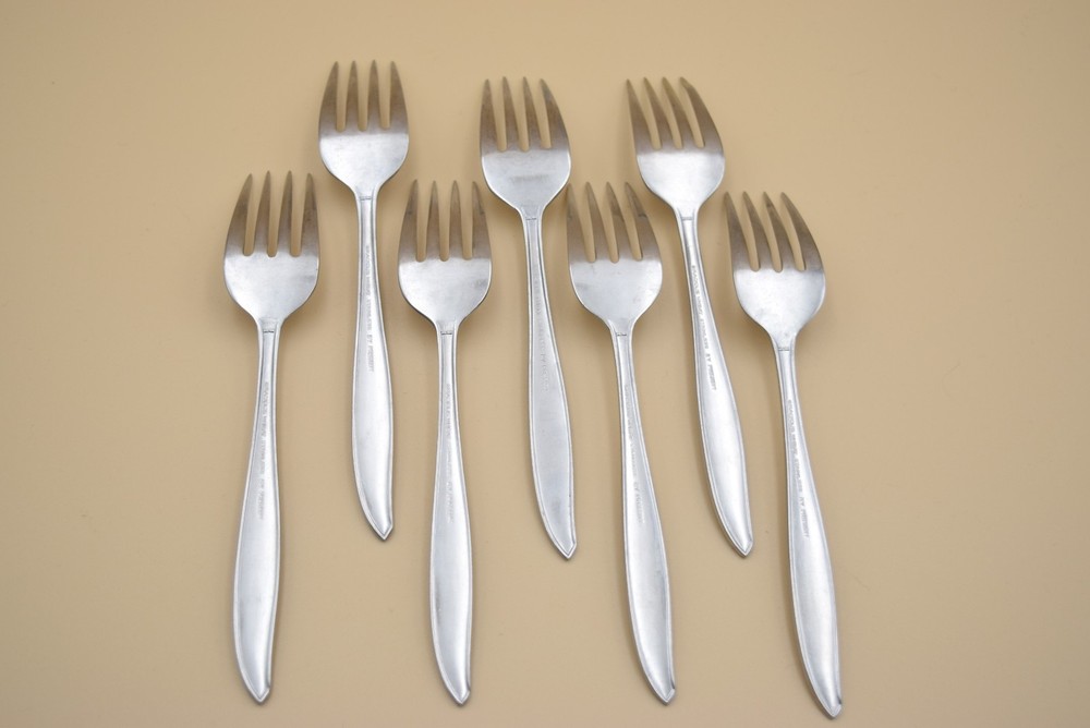 14pc Present Gracious Wheat Flatware Set 7 Salad Forks 7 Tablespoons