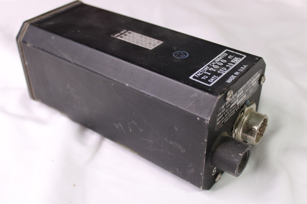 Intercontinental Dynamics VSI Vertical Speed Indicator A2 P/N 550-34670-324