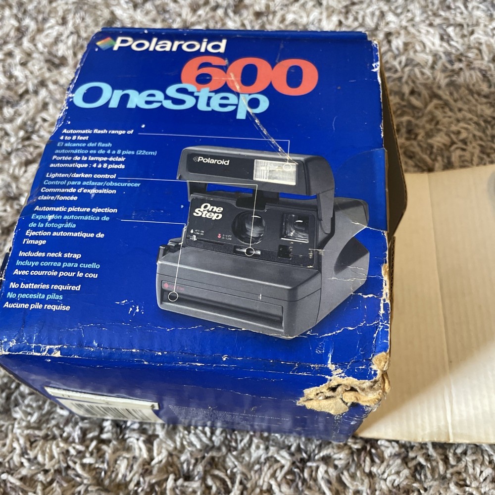 POLAROID VINTAGE ONE STEP 600 AUTOMATIC CAMERA W/ORIGINAL BOX, Untested